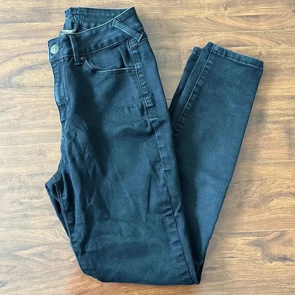 Black Skinny Jeans - Picture 1 of 9